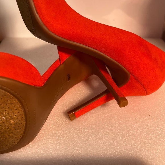 Jessica Simpson Red Suede 4in Heels Brand New - Picture 2 of 5